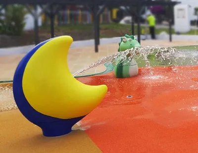 Moon – Spray Toons Aquatic Figure