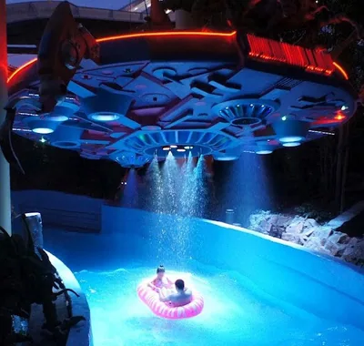 Transport Models for Theming Leisure Projects